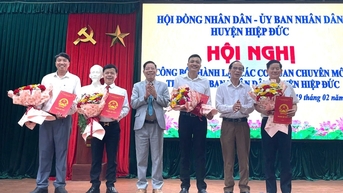 Thành lập các phòng chuyên môn thuộc UBND huyện Hiệp Đức và Ban Tuyên giáo và Dân vận Huyện ủy