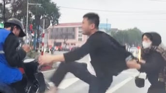 Cô gái trong vụ nam sinh bị đánh gãy mũi: 'Tôi cố can ngăn nhưng không kịp'
