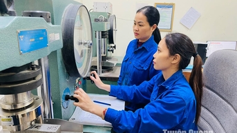 Doanh nghiệp xi măng nỗ lực vượt khó