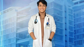 Chàng trai Khmer phiên dịch tiếng Campuchia 'để bệnh nhân rời Việt Nam với nụ cười'