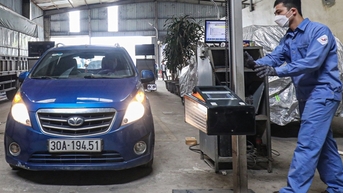 Những loại đèn trên ô tô bắt buộc phải lắp theo cặp