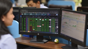 Khối ngoại bất ngờ mua ròng trở lại, loạt cổ phiếu nào được 'gom' nhiều nhất?