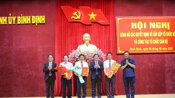 Bình Định bổ nhiệm hàng loạt giám đốc sở mới