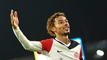 Arsenal phải chồng đủ 66 triệu bảng để có sát thủ Bundesliga