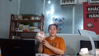 Từ người bóc hạt điều thuê đến nữ doanh nhân cơ ngơi bạc tỷ, là "ngôi sao" OCOP của ngành nông nghiệp Bình Phước