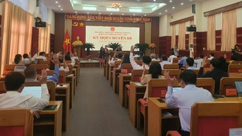 ការបណ្តេញលោក Tran Manh Dung ចេញពីតំណែងជាអនុប្រធានក្រុមប្រឹក្សាប្រជាជនខេត្ត Khanh Hoa