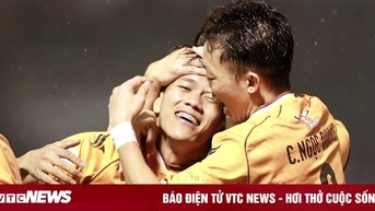 Trực tiếp bóng đá HAGL 0-0 Hà Nội FC: Văn Quyết đá chính