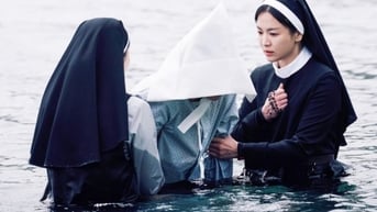 ‘Dark Nuns’: Song Hye Kyo chưa tỏa sáng