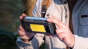 Smartphone trang bị pin có thời lượng kéo dài cả tháng