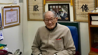 វេជ្ជបណ្ឌិត Tran Van Quang៖ រៀនពេទ្យបូព៌ាដោយអស់ពីចិត្ត