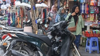Chậm cho thuê, vỉa hè tiếp tục bị lấn chiếm