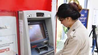 Cách lấy lại thẻ ATM nhanh nhất nếu bị nuốt thẻ