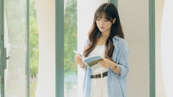 Bí quyết diện trang phục sắc xanh dương ‘mát lạnh’ ngày hè