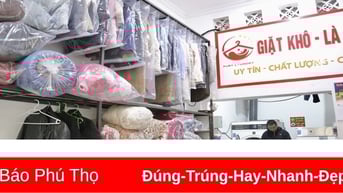 Dịch vụ giặt là “đắt khách” khi mưa phùn, nồm ẩm kéo dài