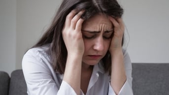 Không được chủ quan nếu thường xuyên nghe thấy tiếng rít bên tai