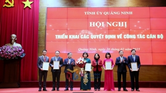 Công bố nghị quyết thành lập, tổ chức lại các cơ quan chuyên môn thuộc UBND tỉnh và công tác cán bộ