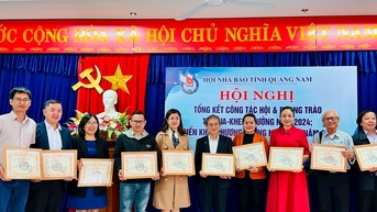 Hội Nhà báo tỉnh Quảng Nam khen thưởng 2 tập thể và 19 cá nhân có thành tích tiêu biểu năm 2024