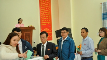 Thực hiện đồng bộ với cấp tỉnh