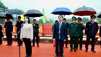 Thông quan cặp cửa khẩu Hoành Mô (Việt Nam) - Động Trung (Trung Quốc)