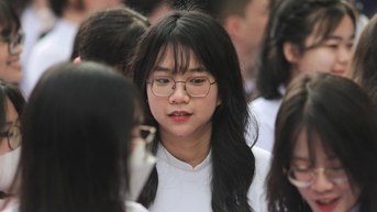 이 글의 주제는 많은 사람들에게 "지붕 위, 천장, 펄럭인다"라는 감탄사를 불러일으켰습니다.