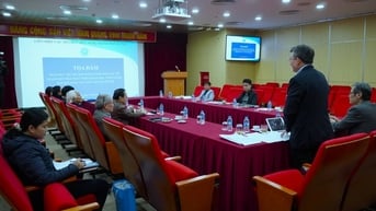 Đối ngoại Nhân dân: cú hích cho khoa học
