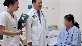 Đau bụng dữ dội, đi khám phát hiện bị xương cá đâm thủng dạ dày