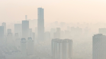 Ô nhiễm không khí trở lại sau những ngày Hà Nội nồm ẩm