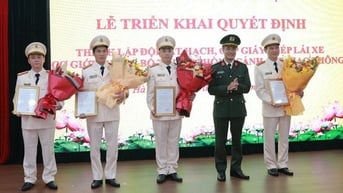 Công an TP Hà Nội thành lập Đội sát hạch, cấp giấy phép lái xe