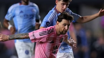 David Beckham ra tay, tương lai của Messi có bước ngoặt mới