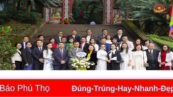 Ban Dự án ngày Quốc Tổ Việt Nam toàn cầu dâng hương tưởng niệm các Vua Hùng