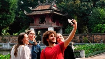 Việt Nam miễn thị thực cho du khách Ba Lan, Czech và Thụy Sĩ