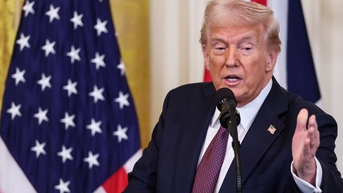 Ông Trump tăng thêm thuế với Trung Quốc, sẽ áp thuế Canada và Mexico vào tuần sau