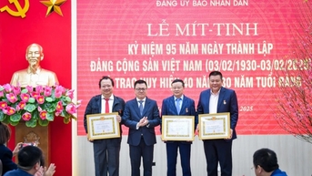Báo Nhân Dân tổ chức mít-tinh kỷ niệm 95 năm Ngày thành lập Đảng