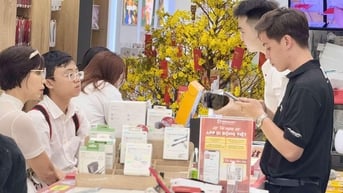 Bán lẻ công nghệ đồng loạt đóng nhiều cửa hàng dịp Tết, doanh thu vẫn tăng nhờ đâu?