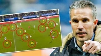 Dính sự cố vô cùng khó tin, HLV Van Persie nổi trận lôi đình