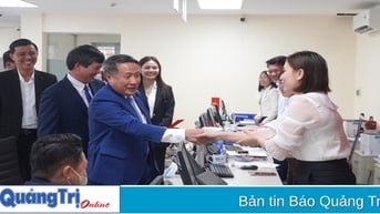 Quyền Chủ tịch UBND tỉnh Hà Sỹ Đồng thăm Trung tâm Phục vụ hành chính công tỉnh, Công ty Cổ phần Nước sạch Quảng Trị