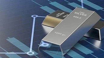 Bạc thế giới ngược chiều trong nước