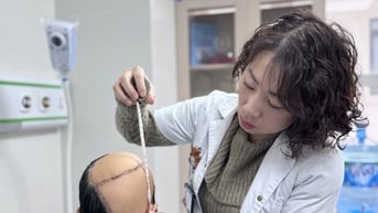 Điều trị thành công cho người bệnh mắc ung thư da đầu đã xâm lấn vào xương sọ
