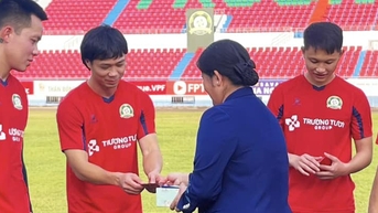 Công Phượng lộ hình ảnh khiến người hâm mộ lo lắng, hết cơ hội lên đội tuyển?