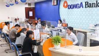 DongA Bank lì xì khách hàng gần 6 tỷ đồng