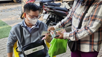 Vé số miền Tây 'cháy hàng' dịp Tết