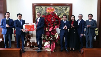 Đồng chí Nguyễn Tiến Thành, Phó Bí thư thường trực Tỉnh ủy, Chủ tịch HĐND tỉnh: Thăm, động viên một số doanh nghiệp tại huyện Quỳnh Phụ, Đông Hưng