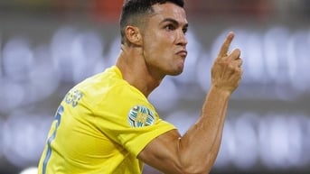 Cristiano Ronaldo tiết lộ suýt gia nhập Barcelona, tự nhận mình vĩ đại...