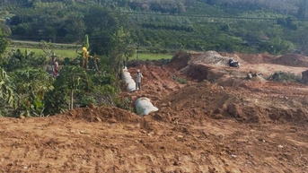 Kon Tum yêu cầu xử lý 2 hộ dân xâm chiếm hành lang đường bộ