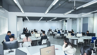 Nhiều trường đại học điều chỉnh tổ hợp xét tuyển có môn Tin học