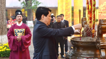 Chủ tịch nước Lương Cường chủ trì Lễ dâng hương khai Xuân tại Hoàng thành Thăng Long
