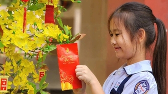 Cô giáo trẻ lo ăn mì tôm cả tháng vì trò đòi lì xì, phụ huynh kể "chiêu" lạ