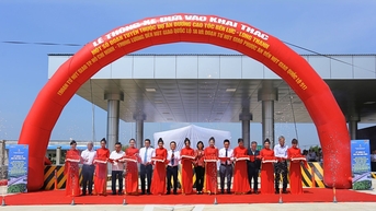 Thông xe một số đoạn cao tốc Bến Lức - Long Thành