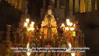 Đầu năm đi lễ chùa Hương