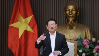 'Sắp xếp xong, công việc phải chạy'